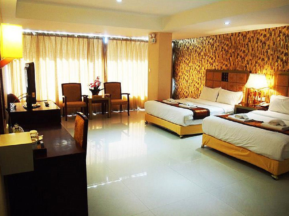 The Privi Suites Pattaya Buitenkant foto