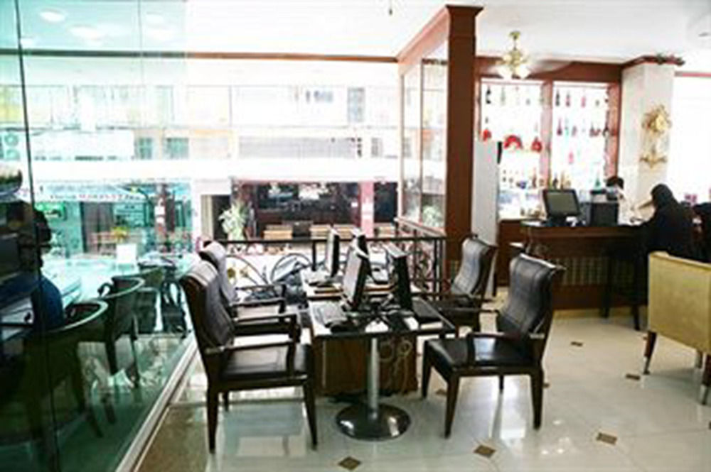 The Privi Suites Pattaya Buitenkant foto