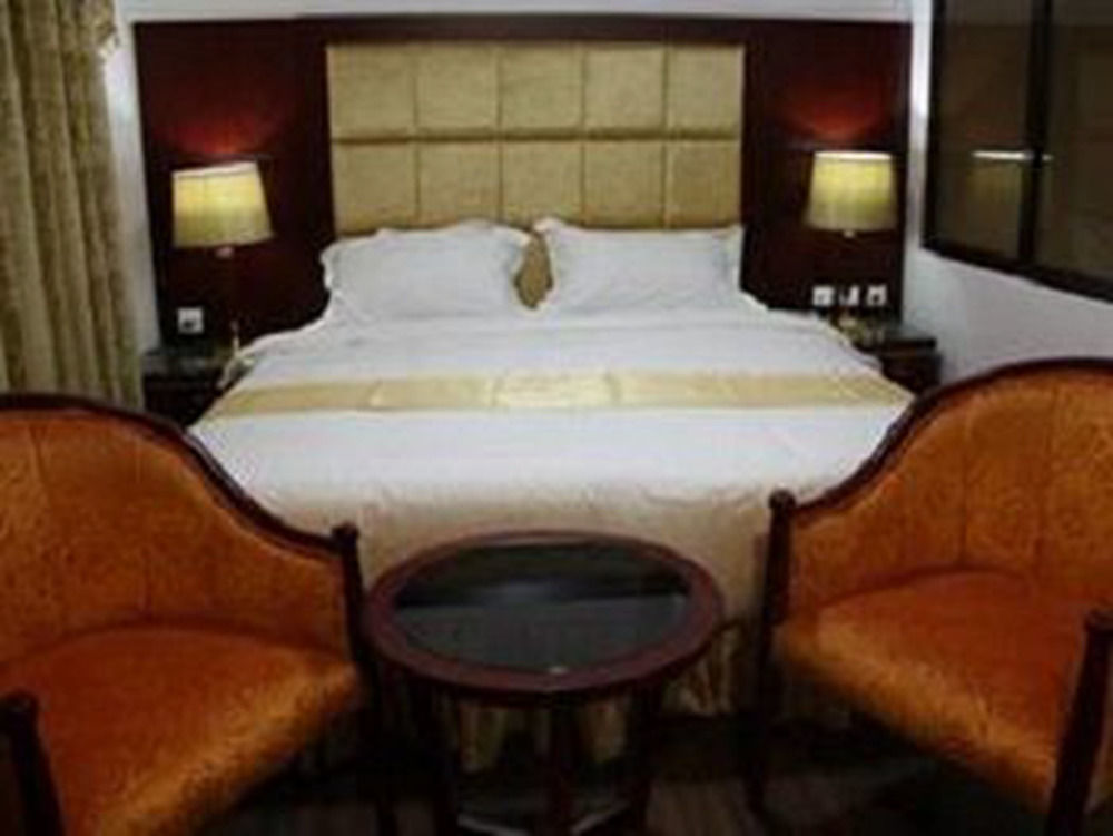 The Privi Suites Pattaya Buitenkant foto