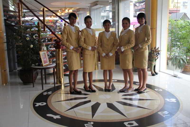 The Privi Suites Pattaya Buitenkant foto
