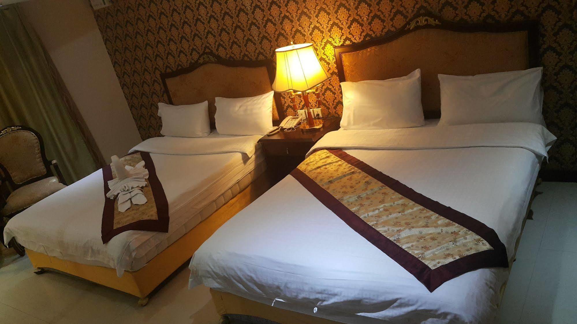 The Privi Suites Pattaya Buitenkant foto
