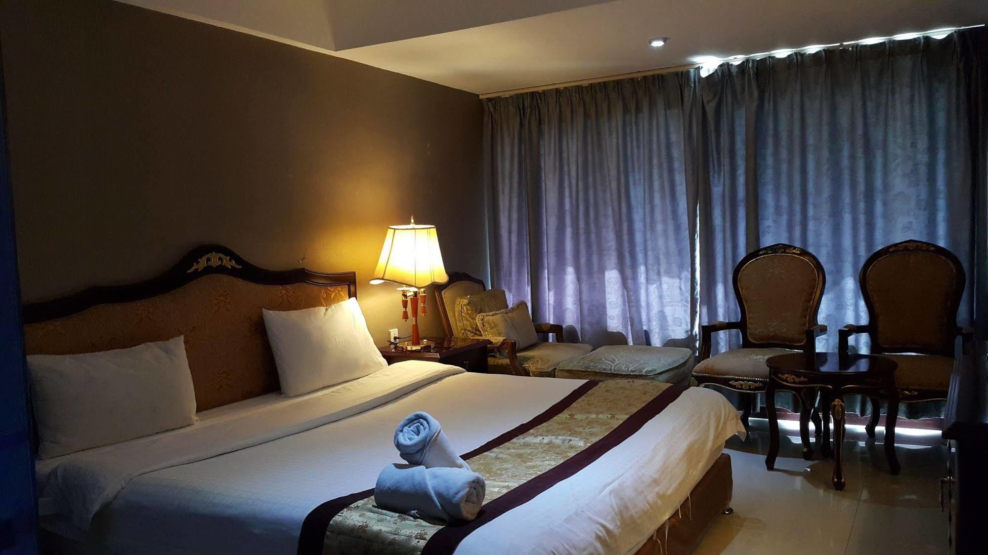 The Privi Suites Pattaya Buitenkant foto