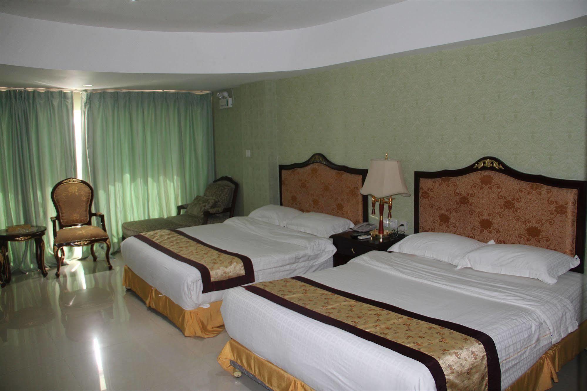 The Privi Suites Pattaya Buitenkant foto