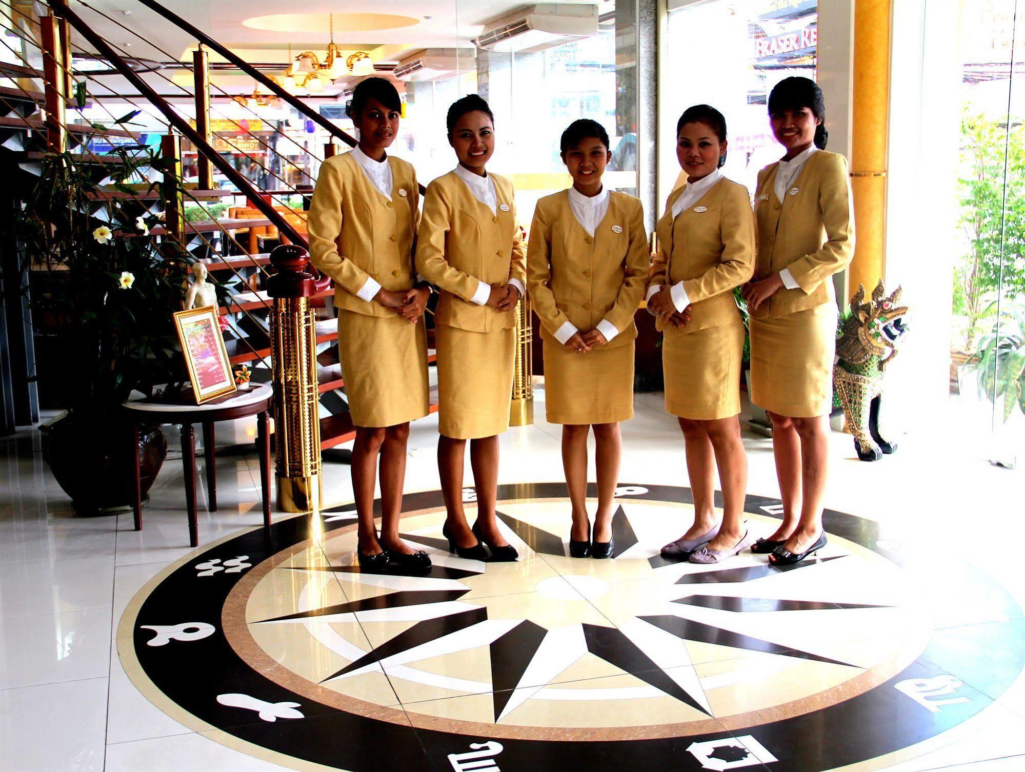The Privi Suites Pattaya Buitenkant foto